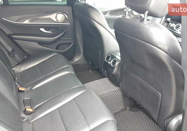 Чорний Мерседес Е-Клас, об'ємом двигуна 1.95 л та пробігом 316 тис. км за 21400 $, фото 17 на Automoto.ua