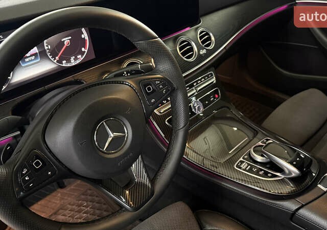 Черный Мерседес Е-Класс, объемом двигателя 1.95 л и пробегом 187 тыс. км за 27900 $, фото 10 на Automoto.ua