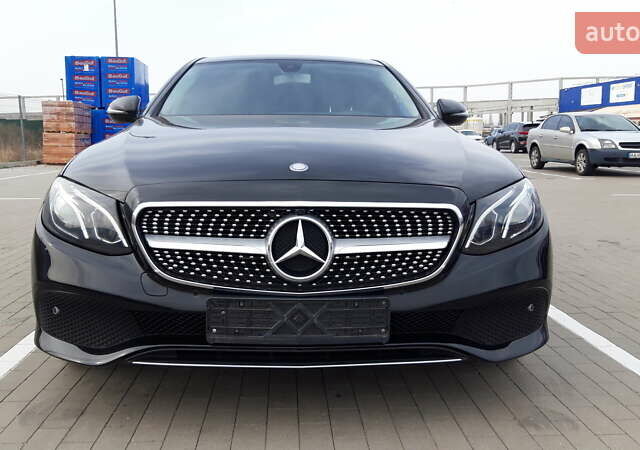 Чорний Мерседес Е-Клас, об'ємом двигуна 1.95 л та пробігом 316 тис. км за 21400 $, фото 2 на Automoto.ua