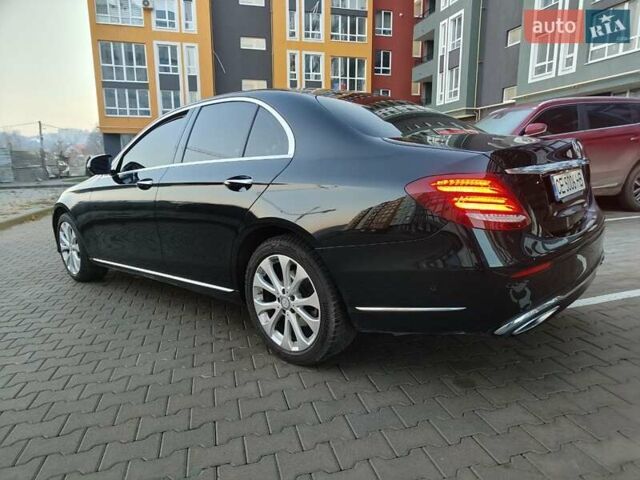 Черный Мерседес Е-Класс, объемом двигателя 1.95 л и пробегом 196 тыс. км за 27500 $, фото 12 на Automoto.ua