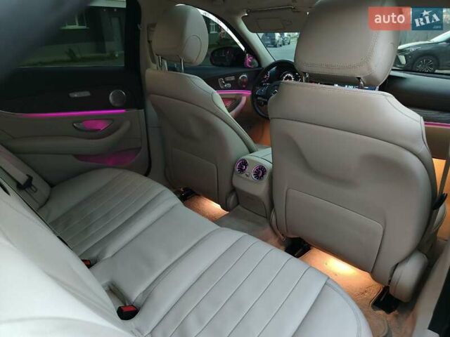 Черный Мерседес Е-Класс, объемом двигателя 1.95 л и пробегом 196 тыс. км за 27500 $, фото 53 на Automoto.ua