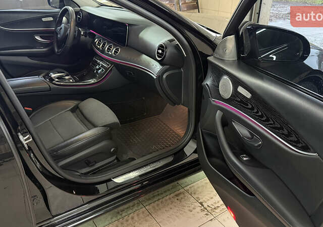 Черный Мерседес Е-Класс, объемом двигателя 1.95 л и пробегом 187 тыс. км за 27900 $, фото 15 на Automoto.ua