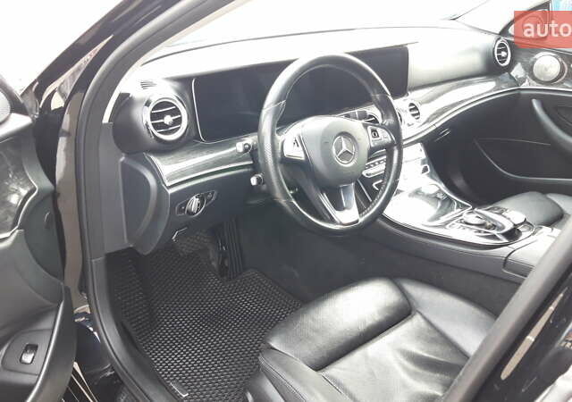 Чорний Мерседес Е-Клас, об'ємом двигуна 1.95 л та пробігом 316 тис. км за 21400 $, фото 9 на Automoto.ua