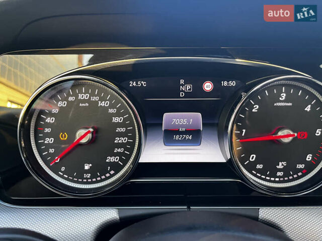 Мерседес Е-Класс 2016 в Луцке на Automoto.ua Черный Мерседес Е-Класс, объемом двигателя 1.95 л и пробегом 182 тыс. км за 26099 $, фото 40 на Automoto.ua