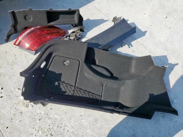 Черный Мерседес Е-Класс, объемом двигателя 2.1 л и пробегом 72 тыс. км за 4000 $, фото 11 на Automoto.ua