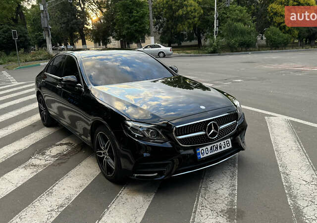 Черный Мерседес Е-Класс, объемом двигателя 1.95 л и пробегом 270 тыс. км за 26000 $, фото 2 на Automoto.ua