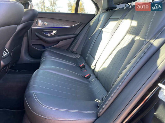 Черный Мерседес Е-Класс, объемом двигателя 1.99 л и пробегом 130 тыс. км за 26500 $, фото 20 на Automoto.ua