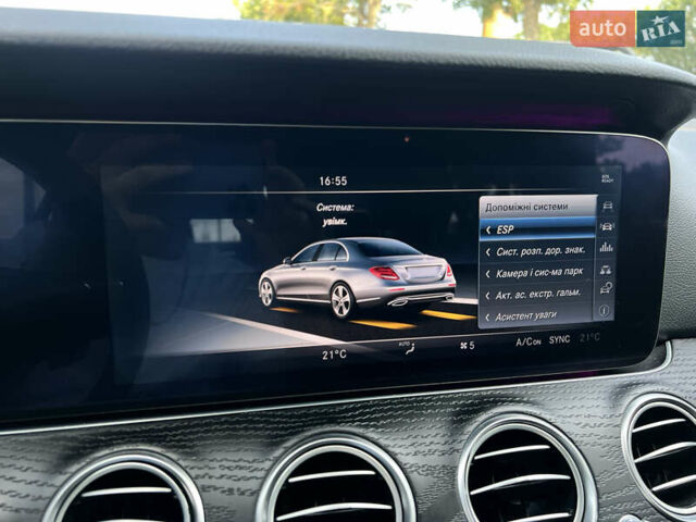 Черный Мерседес Е-Класс, объемом двигателя 2 л и пробегом 186 тыс. км за 28900 $, фото 18 на Automoto.ua