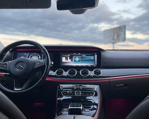 Черный Мерседес Е-Класс, объемом двигателя 2.99 л и пробегом 85 тыс. км за 34499 $, фото 42 на Automoto.ua