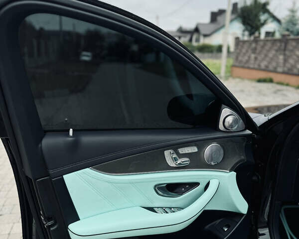 Черный Мерседес Е-Класс, объемом двигателя 3 л и пробегом 133 тыс. км за 40000 $, фото 20 на Automoto.ua