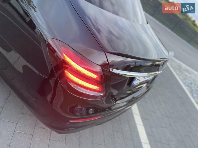 Черный Мерседес Е-Класс, объемом двигателя 2.99 л и пробегом 85 тыс. км за 34499 $, фото 21 на Automoto.ua