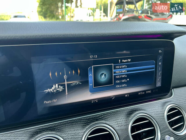 Черный Мерседес Е-Класс, объемом двигателя 2 л и пробегом 186 тыс. км за 28900 $, фото 29 на Automoto.ua