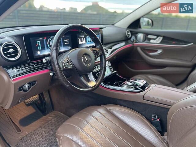 Черный Мерседес Е-Класс, объемом двигателя 2.99 л и пробегом 85 тыс. км за 34499 $, фото 31 на Automoto.ua