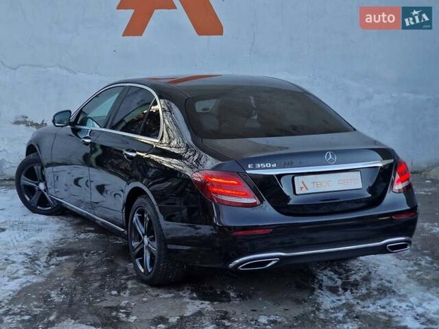 Черный Мерседес Е-Класс, объемом двигателя 2.99 л и пробегом 213 тыс. км за 26490 $, фото 25 на Automoto.ua
