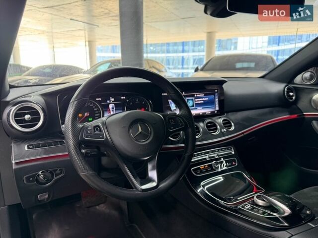 Черный Мерседес Е-Класс, объемом двигателя 1.95 л и пробегом 172 тыс. км за 26900 $, фото 26 на Automoto.ua