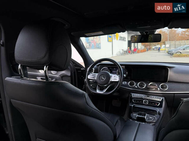 Чорний Мерседес Е-Клас, об'ємом двигуна 1.99 л та пробігом 100 тис. км за 23499 $, фото 32 на Automoto.ua