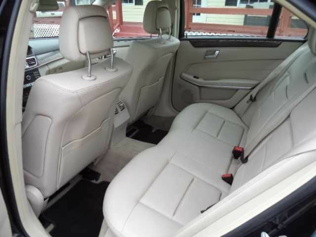 Черный Мерседес Е-Класс, объемом двигателя 3.5 л и пробегом 93 тыс. км за 5400 $, фото 3 на Automoto.ua