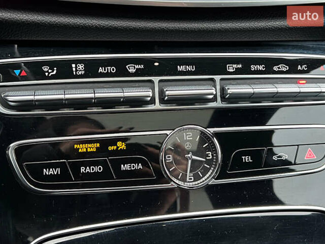 Черный Мерседес Е-Класс, объемом двигателя 1.99 л и пробегом 102 тыс. км за 23300 $, фото 18 на Automoto.ua