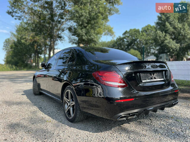 Черный Мерседес Е-Класс, объемом двигателя 2 л и пробегом 186 тыс. км за 28900 $, фото 2 на Automoto.ua