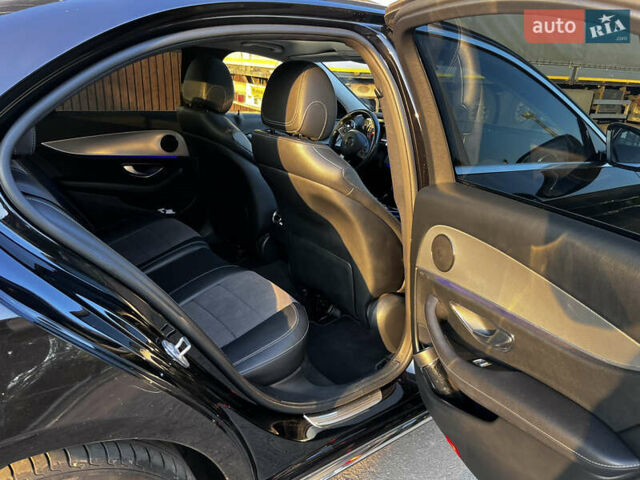 Мерседес Е-Класс 2016 в Луцке на Automoto.ua Черный Мерседес Е-Класс, объемом двигателя 1.95 л и пробегом 182 тыс. км за 26099 $, фото 32 на Automoto.ua
