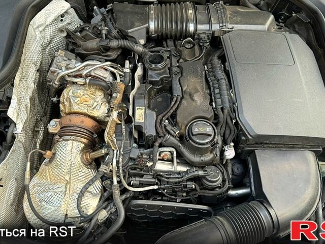 Черный Мерседес Е-Класс, объемом двигателя 2 л и пробегом 270 тыс. км за 26000 $, фото 8 на Automoto.ua