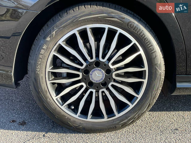 Черный Мерседес Е-Класс, объемом двигателя 1.99 л и пробегом 130 тыс. км за 26500 $, фото 8 на Automoto.ua