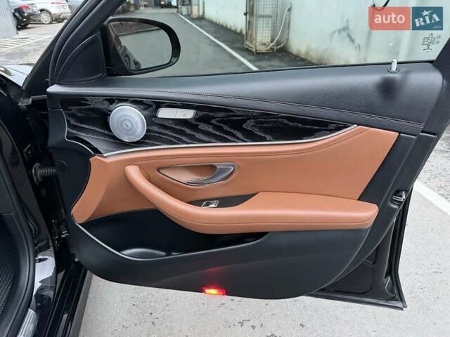 Черный Мерседес Е-Класс, объемом двигателя 1.95 л и пробегом 117 тыс. км за 33000 $, фото 20 на Automoto.ua