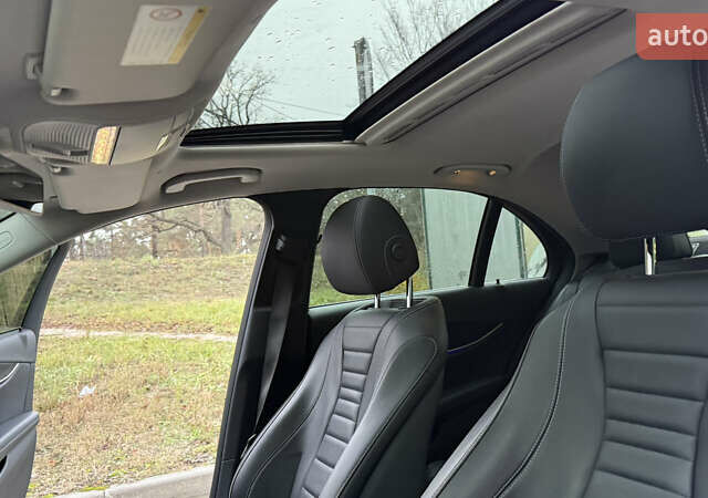 Черный Мерседес Е-Класс, объемом двигателя 2 л и пробегом 190 тыс. км за 26500 $, фото 23 на Automoto.ua