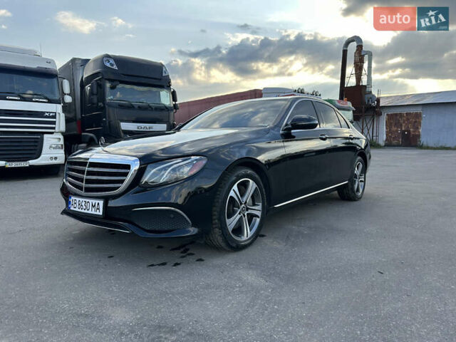 Черный Мерседес Е-Класс, объемом двигателя 1.99 л и пробегом 140 тыс. км за 24900 $, фото 2 на Automoto.ua