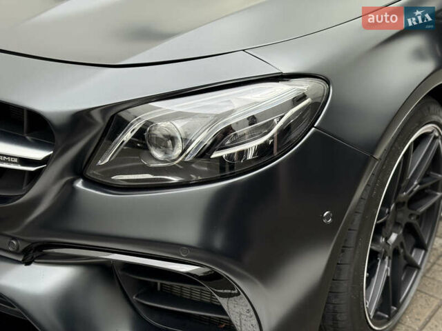 Мерседес Е-Класс 2017 в Киеве на Automoto.ua Черный Мерседес Е-Класс, объемом двигателя 4 л и пробегом 90 тыс. км за 63000 $, фото 2 на Automoto.ua