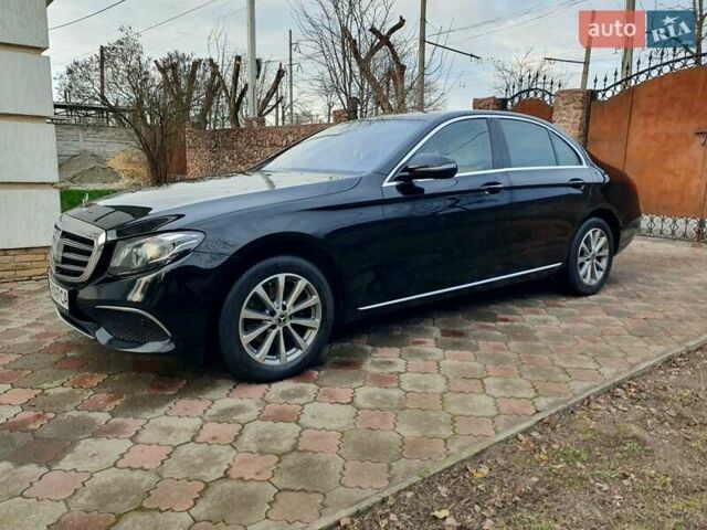 Черный Мерседес Е-Класс, объемом двигателя 1.95 л и пробегом 238 тыс. км за 33700 $, фото 20 на Automoto.ua