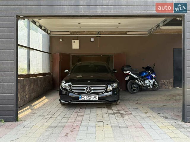 Мерседес Е-Класс 2017 в Тернополе на Automoto.ua Черный Мерседес Е-Класс, объемом двигателя 1.95 л и пробегом 160 тыс. км за 30000 $, фото 104 на Automoto.ua