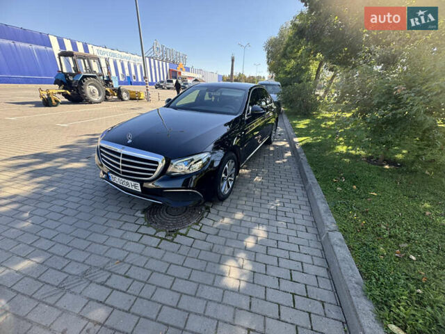Мерседес Е-Класс 2017 в Коломые на Automoto.ua Черный Мерседес Е-Класс, объемом двигателя 1.95 л и пробегом 167 тыс. км за 28888 $, фото 105 на Automoto.ua