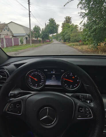 Чорний Мерседес Е-Клас, об'ємом двигуна 2 л та пробігом 220 тис. км за 19999 $, фото 5 на Automoto.ua