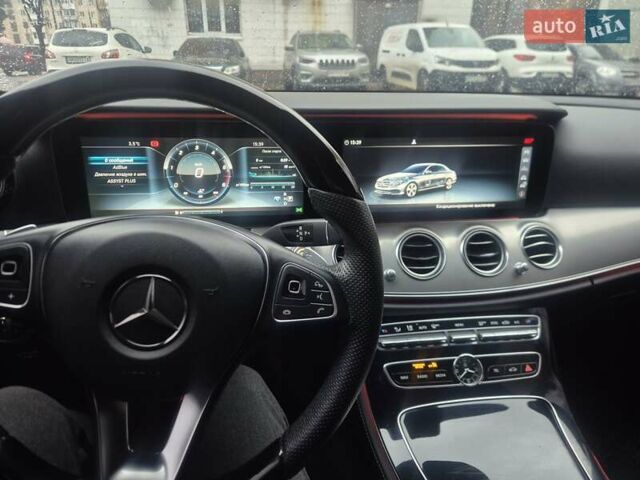 Черный Мерседес Е-Класс, объемом двигателя 1.95 л и пробегом 140 тыс. км за 35000 $, фото 21 на Automoto.ua