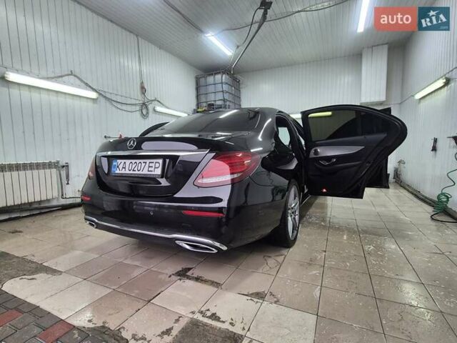 Черный Мерседес Е-Класс, объемом двигателя 1.95 л и пробегом 140 тыс. км за 35000 $, фото 8 на Automoto.ua