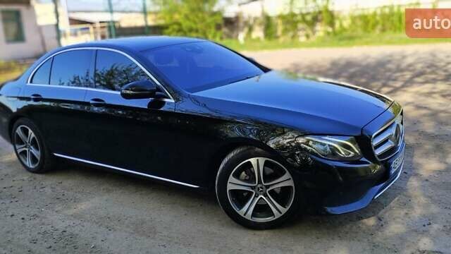 Чорний Мерседес Е-Клас, об'ємом двигуна 1.95 л та пробігом 207 тис. км за 27500 $, фото 5 на Automoto.ua
