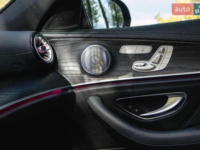 Черный Мерседес Е-Класс, объемом двигателя 3 л и пробегом 78 тыс. км за 39999 $, фото 43 на Automoto.ua