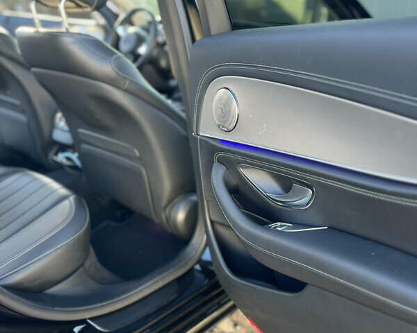 Чорний Мерседес Е-Клас, об'ємом двигуна 1.95 л та пробігом 240 тис. км за 33000 $, фото 12 на Automoto.ua