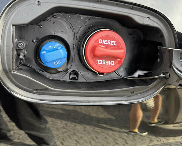 Чорний Мерседес Е-Клас, об'ємом двигуна 1.95 л та пробігом 224 тис. км за 32000 $, фото 17 на Automoto.ua