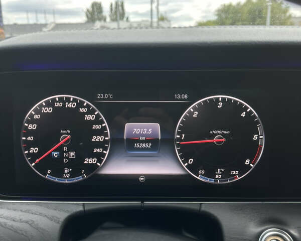 Черный Мерседес Е-Класс, объемом двигателя 1.95 л и пробегом 153 тыс. км за 32000 $, фото 9 на Automoto.ua