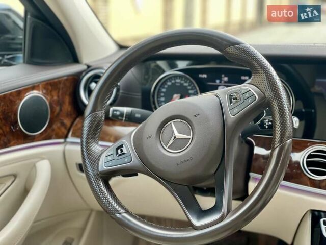Мерседес Е-Класс 2017 в Мукачеве на Automoto.ua Черный Мерседес Е-Класс, объемом двигателя 1.99 л и пробегом 92 тыс. км за 33900 $, фото 19 на Automoto.ua
