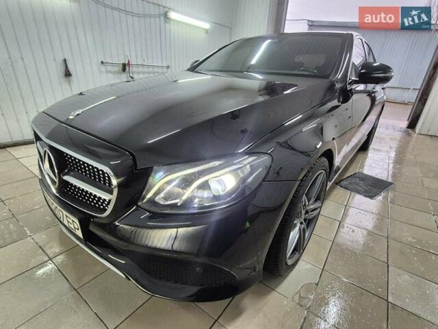 Черный Мерседес Е-Класс, объемом двигателя 1.95 л и пробегом 140 тыс. км за 35000 $, фото 16 на Automoto.ua