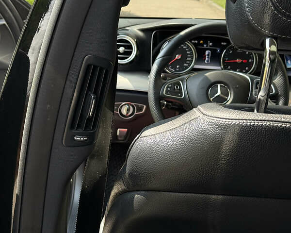 Мерседес Е-Класс 2017 в Тернополе на Automoto.ua Черный Мерседес Е-Класс, объемом двигателя 1.95 л и пробегом 160 тыс. км за 30000 $, фото 29 на Automoto.ua