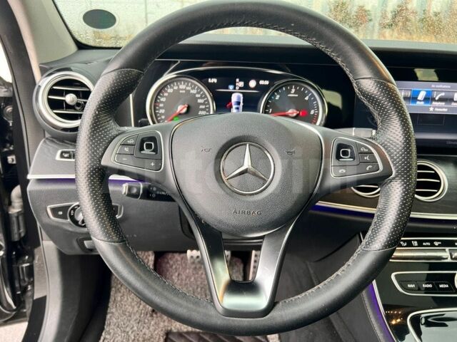 Чорний Мерседес Е-Клас, об'ємом двигуна 2 л та пробігом 94 тис. км за 19900 $, фото 10 на Automoto.ua