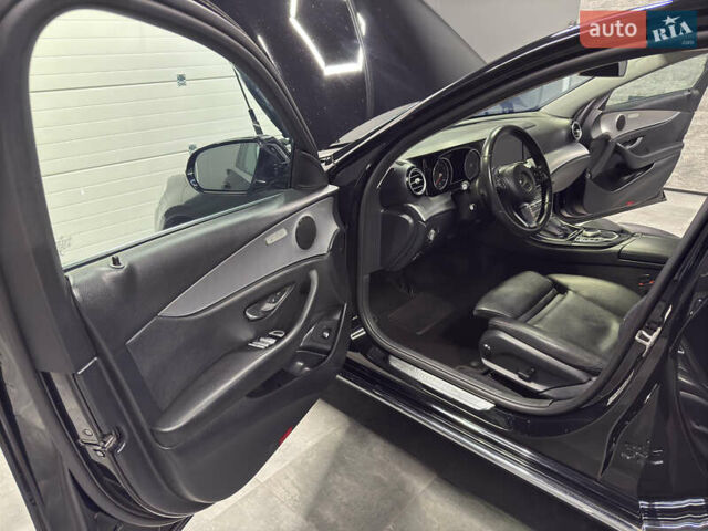 Черный Мерседес Е-Класс, объемом двигателя 2 л и пробегом 197 тыс. км за 29999 $, фото 69 на Automoto.ua