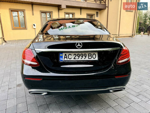 Черный Мерседес Е-Класс, объемом двигателя 1.95 л и пробегом 102 тыс. км за 34300 $, фото 4 на Automoto.ua