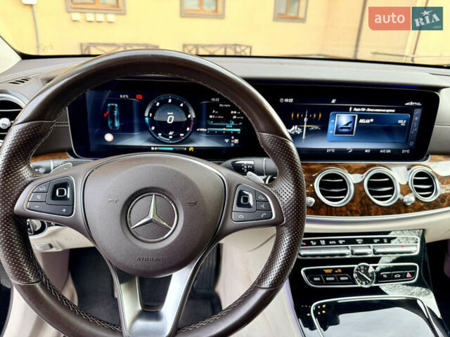 Черный Мерседес Е-Класс, объемом двигателя 1.95 л и пробегом 102 тыс. км за 34300 $, фото 12 на Automoto.ua