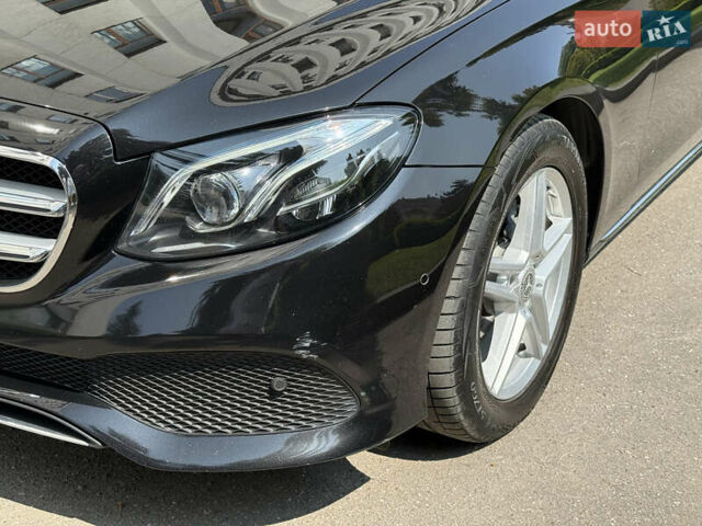Мерседес Е-Класс 2017 в Тернополе на Automoto.ua Черный Мерседес Е-Класс, объемом двигателя 1.95 л и пробегом 160 тыс. км за 30000 $, фото 14 на Automoto.ua