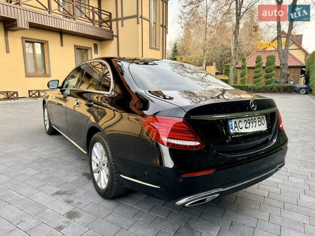 Черный Мерседес Е-Класс, объемом двигателя 1.95 л и пробегом 102 тыс. км за 34300 $, фото 3 на Automoto.ua